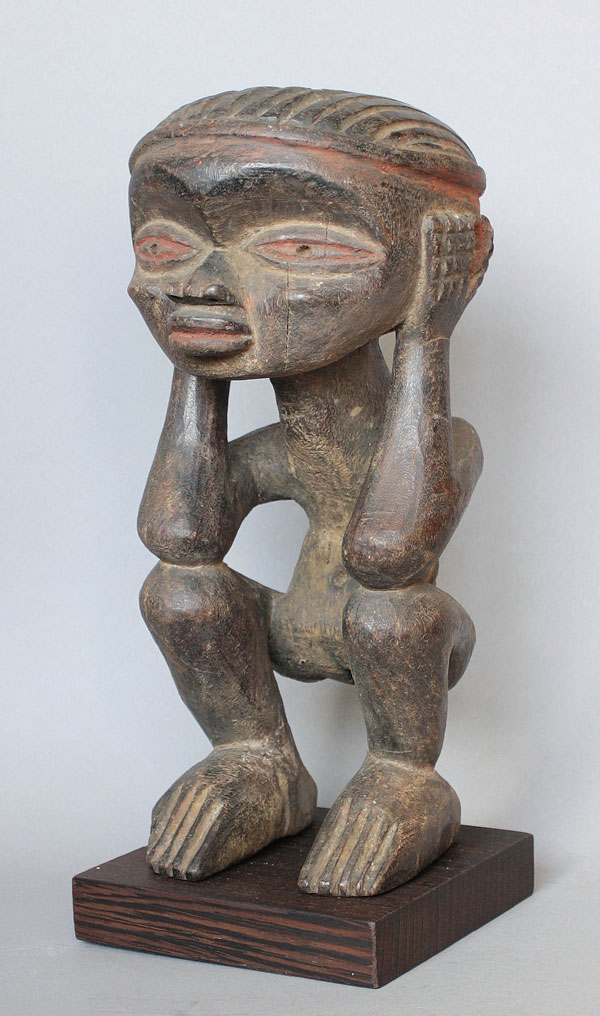 Medizinfigur Bapende crouching figure Ancestor Congo A