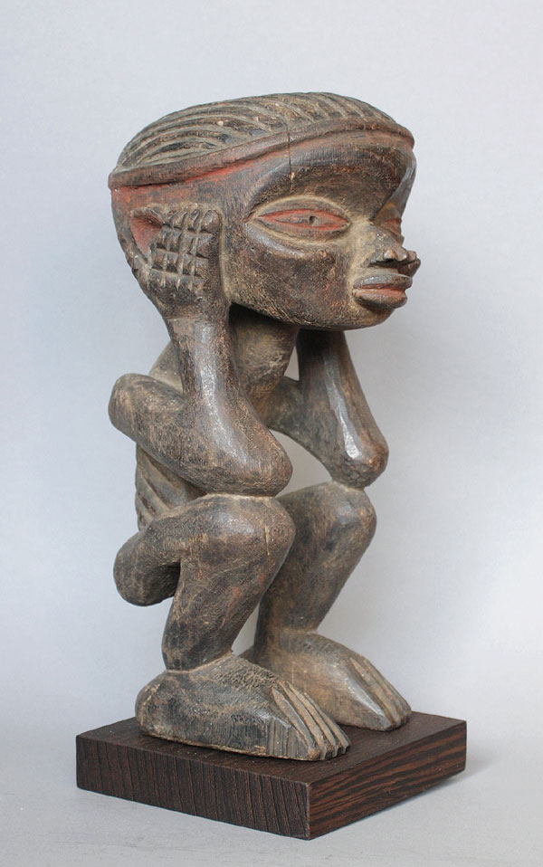 Medizinfigur Bapende crouching figure Ancestor Congo C