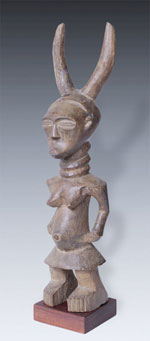 Songye gehoernte Figur horned Ancestor Figure