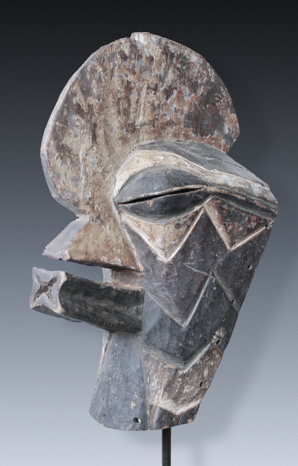 Maske des Kifwebe Geheimbundes Songye Kongo A