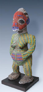 Bamileke Figur mit Glasperlen