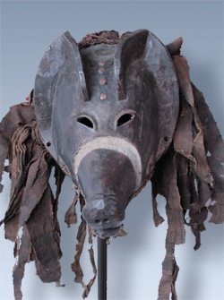 Mwana Ngule Pig Mask