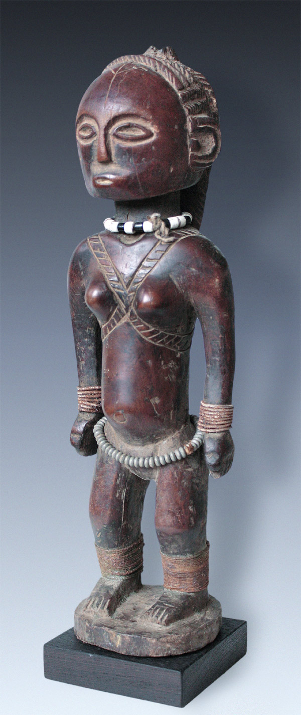 Ovimbundu female figure nana yakoma