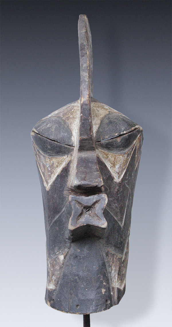 Maske des Kifwebe Geheimbundes Songye Kongo C